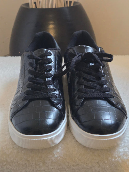 Pier One – Low Sneakers Black