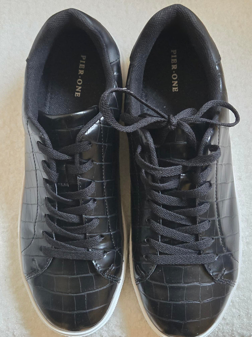 Pier One – Low Sneakers Black