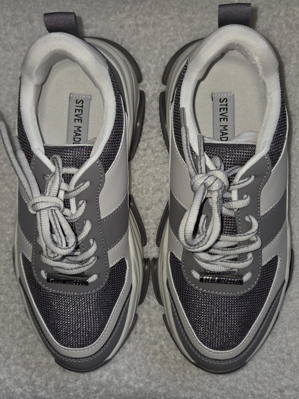 Trendy Steve Madden DRAGON women’s low-top sneakers