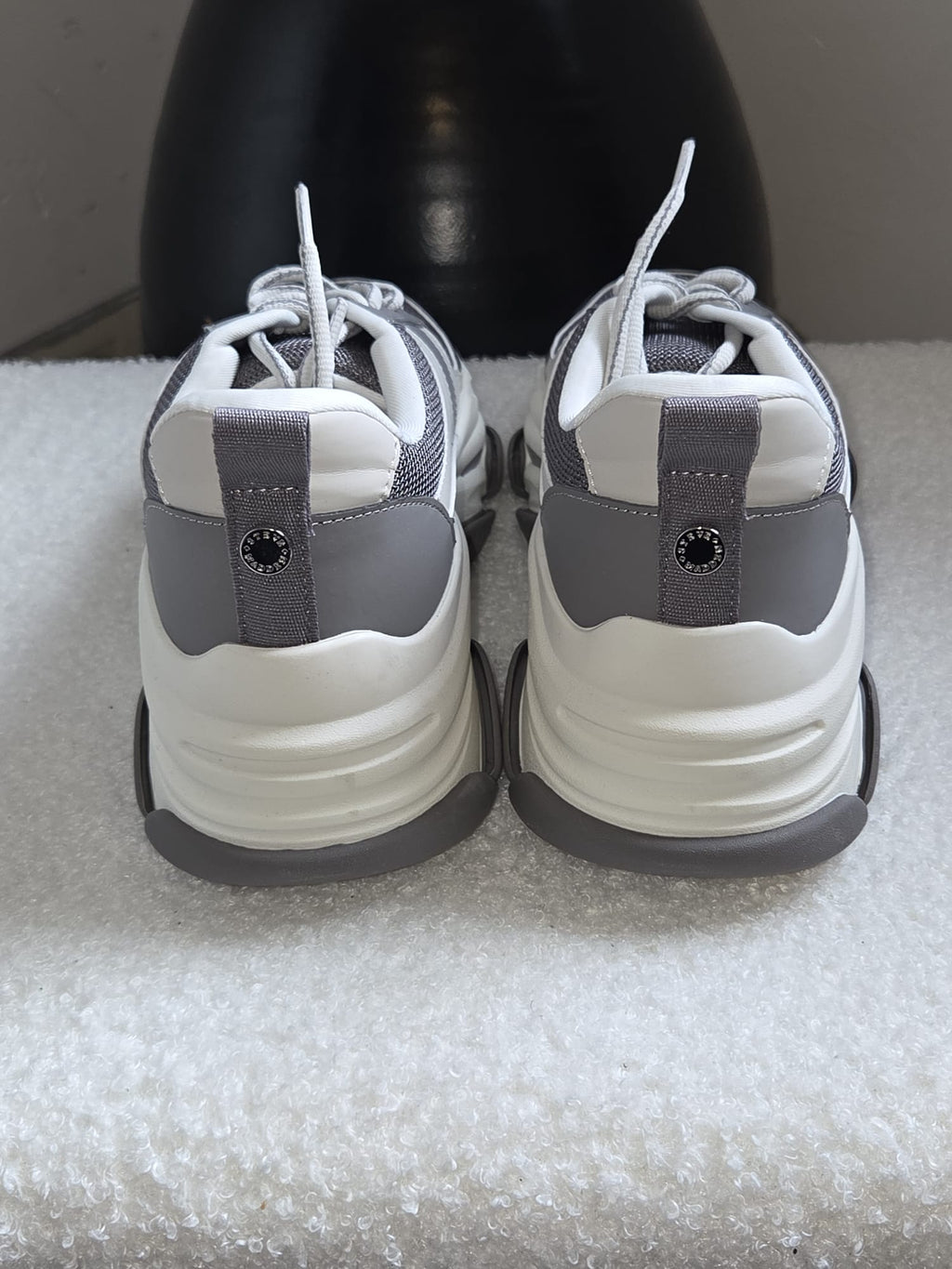 Trendy Steve Madden DRAGON women’s low-top sneakers